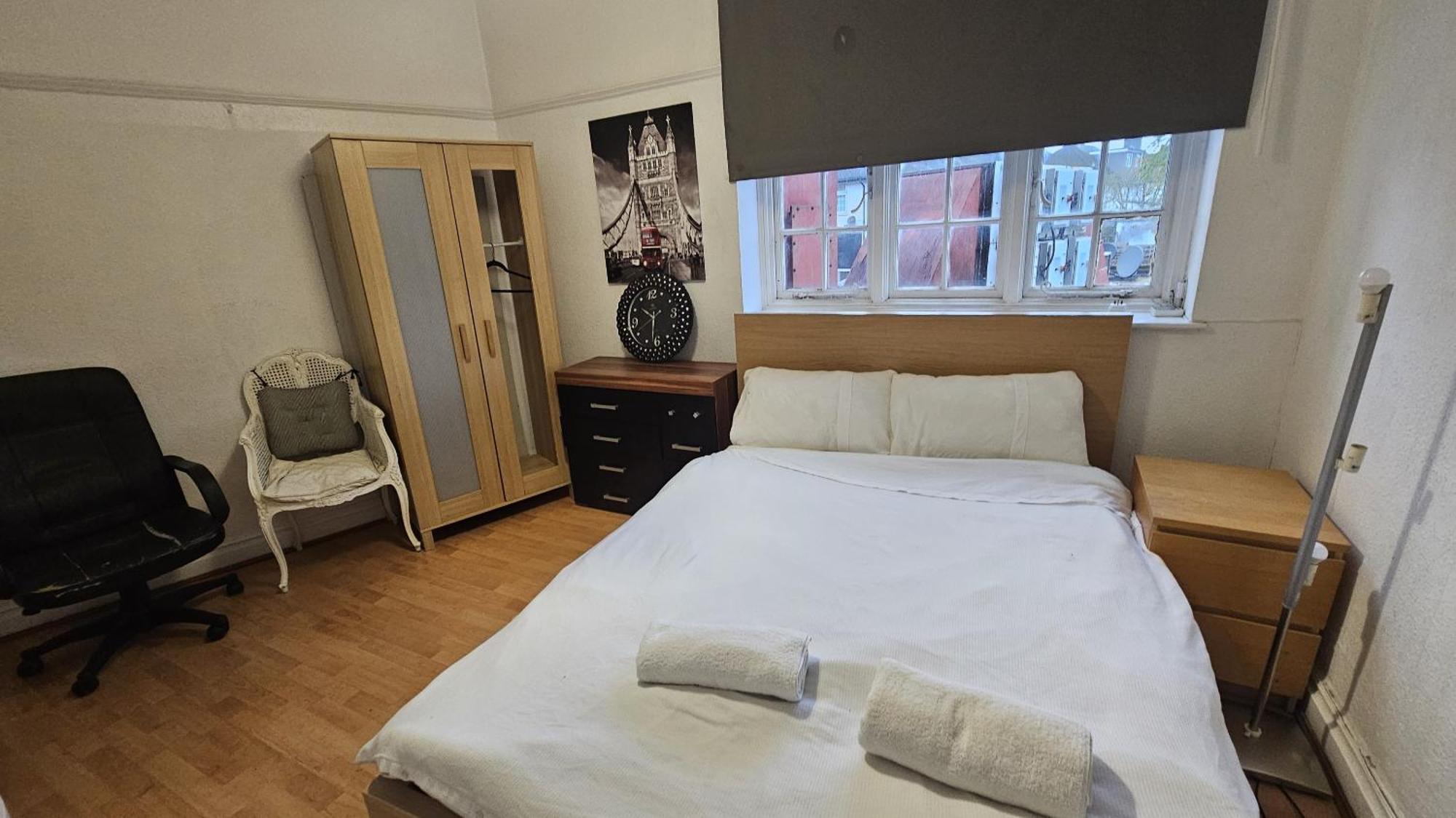 London Edgware Station Apartment Eksteriør billede